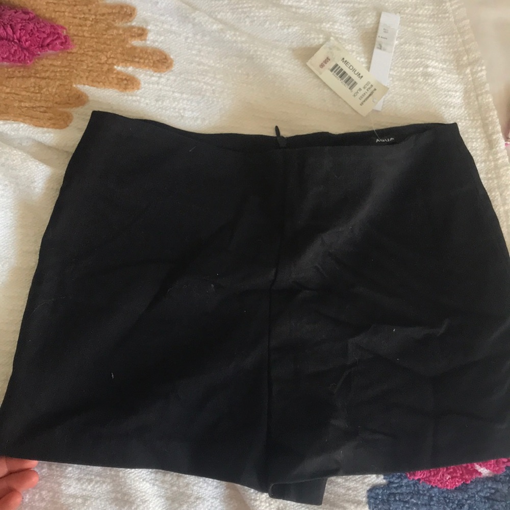 Black shorts medium (26-28)